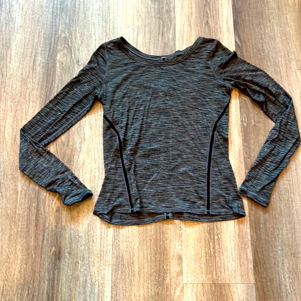 Lululemon long sleeve tee